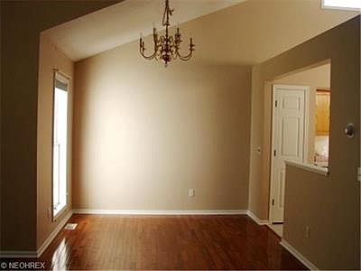4th image of 535 Treetop Ct