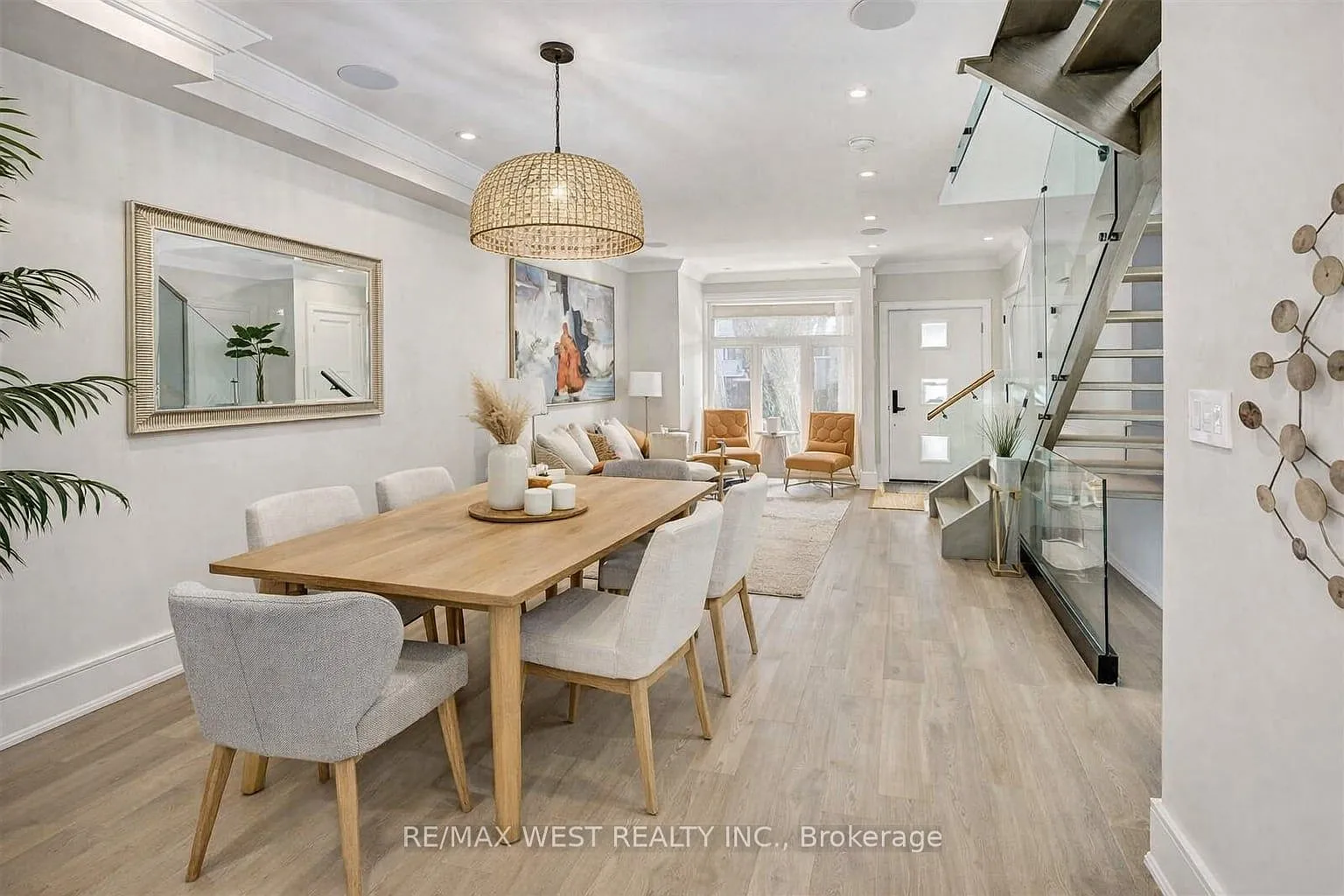 4 bed, $7,500 — Photo 3