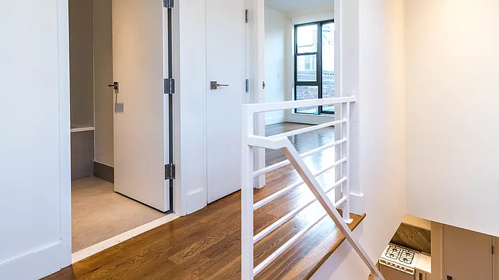 Rented by Nooklyn NYC LLC | media 12