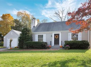 6 Phillips Ln, Darien, CT 06820