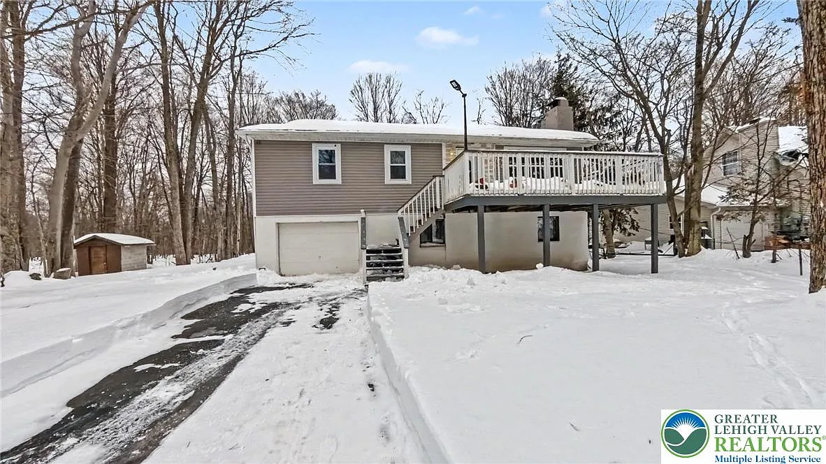 1292 Winding Way photo 1