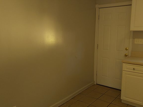 2nd image of 1521 W 34th St