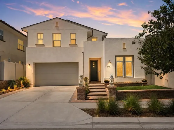 9057 W Bluff Pl, Santee, CA 92071