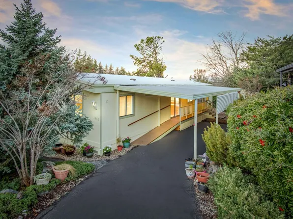 1486 Mulberry Dr, Grass Valley, CA 95945