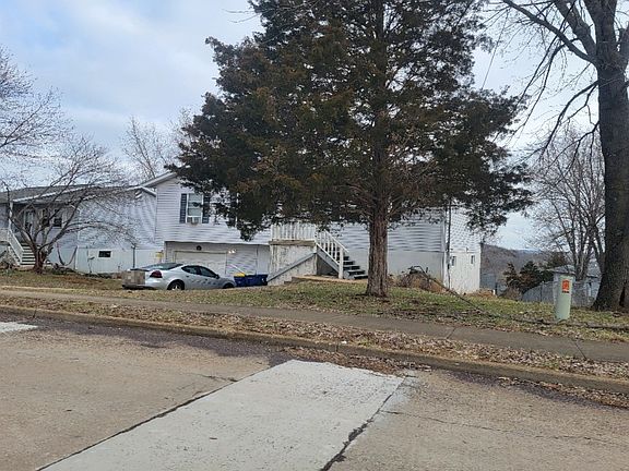 2nd image of 1905 Skyline Dr