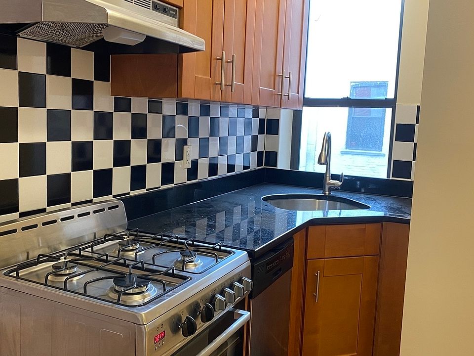 1st image of 57 Kenmare St APT 25