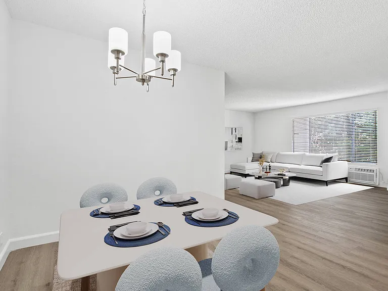 Bentley Avenue Apartments — Photo 42