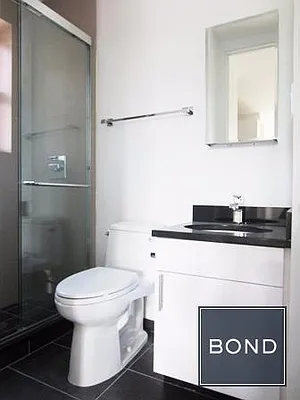 Rented by Bond New York | media 25