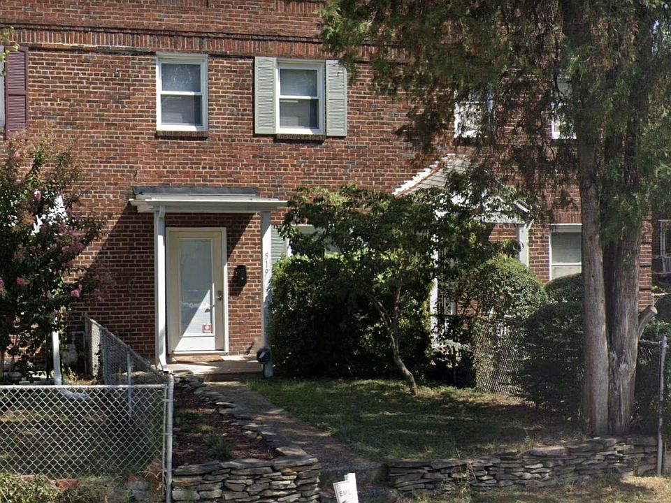 519 N Payne - an historic rowhouse in Old Town, Alexandria
