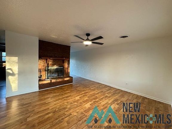 3rd image of 117 Merrill Dr