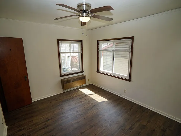 215 N Ingersoll St — Photo 10