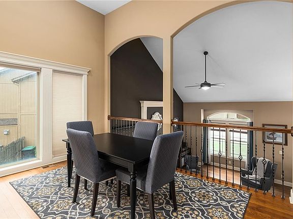 5th image of 2802 SW Summer Creek Ct