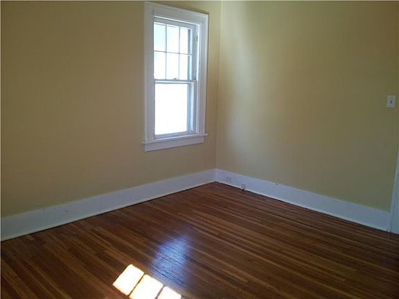4th image of 1456 Kenyon Dr