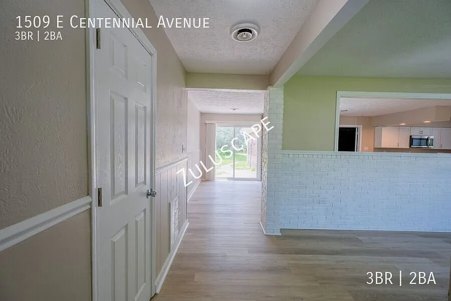 1509 E. Centennial / 3 bedroom 2 bathroom home in Muncie Indiana — Photo 2