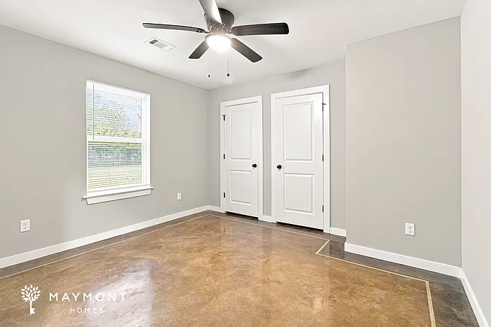 227 Iris St — Photo 12