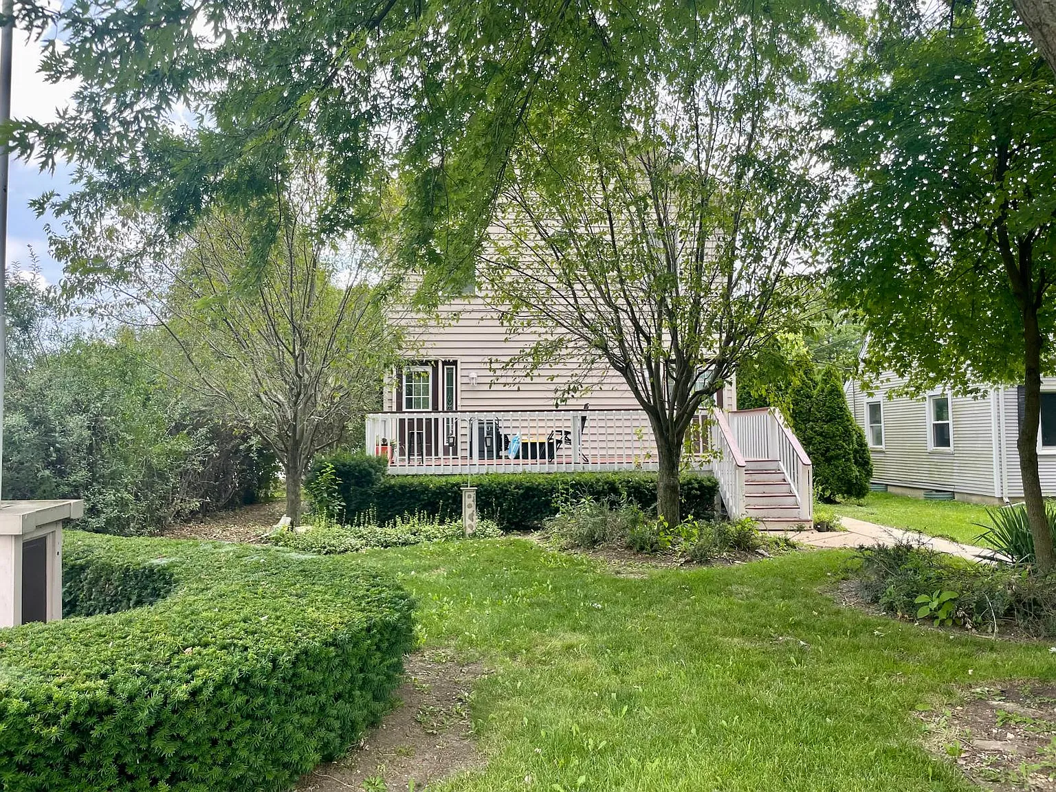 2 bed, 1100 sqft, $1,850 — Photo 2