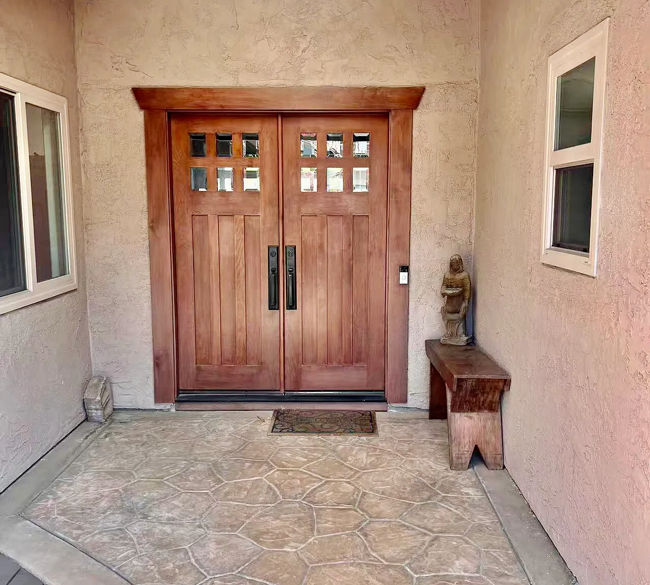 4 bed, 2369 sqft, $4,495 — Photo 2