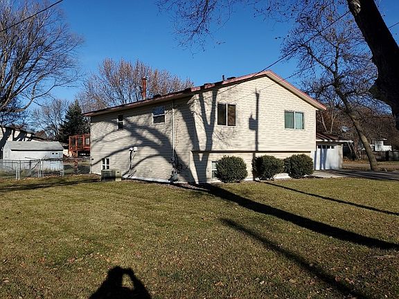 3rd image of 1908 73rd Ave N