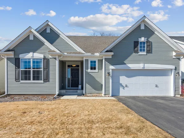 1246 Oak Tree Ct, Carver, MN 55315