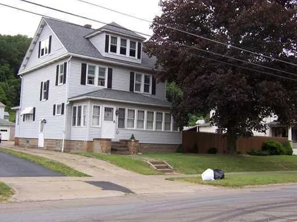 638 Grant St, Franklin, PA 16323