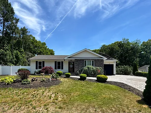 143 N Summit Ave Photo 1