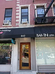 642 Tenth Avenue in Hell&#39;s Kitchen