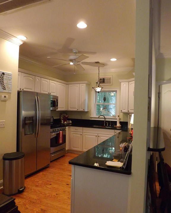 1st image of 105 Lowndes Ln
