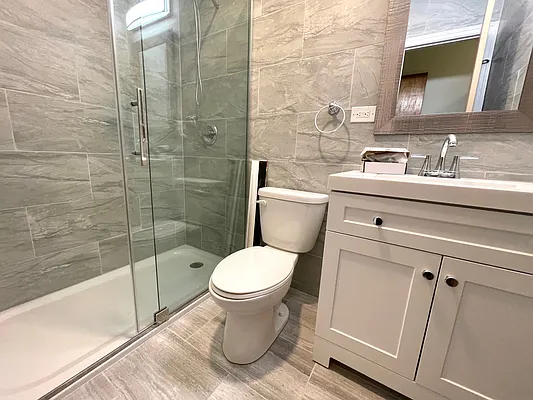 Rented by Voro, LLC | media 5