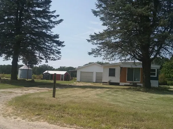 2841 Whites Bridge Rd, Belding, MI 48809