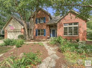 1119 Thackery Ln, Naperville, IL 60564