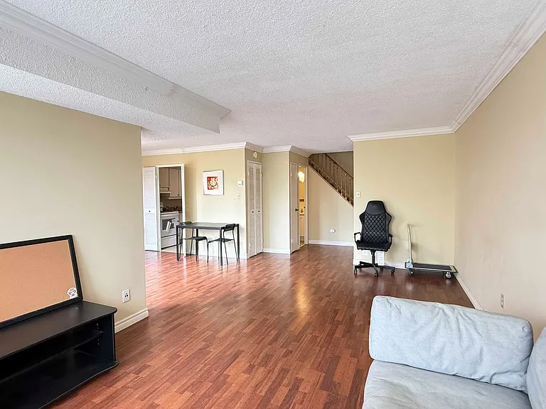 1300 Marlborough Ct #323 — Photo 18