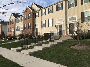 4028 Pompton Ct, Elgin, IL 60124