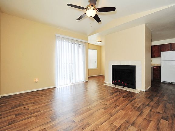 3rd image of 2300 W Taylor St APT 304