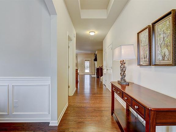3rd image of 219 Freelon Ln