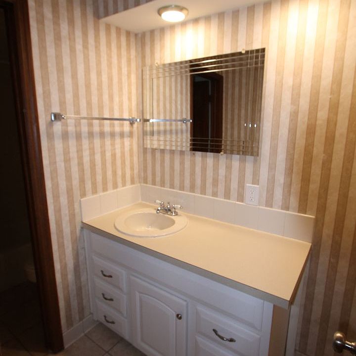 1st image of 10715 O St #10735-20