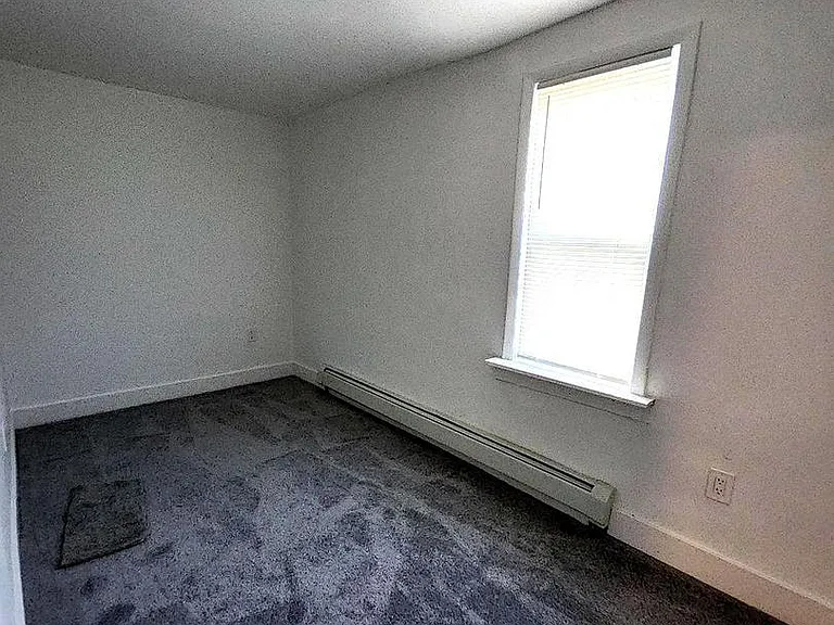 718 Spruce St — Photo 13