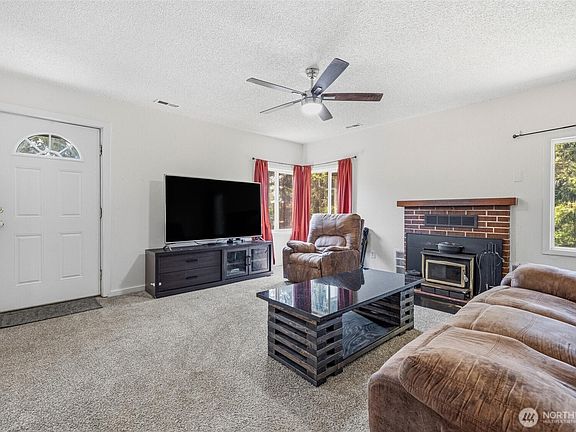 3rd image of 4970 Morgan Drive
