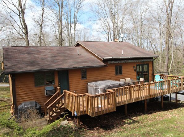 429 S Shore Trl, Central City, PA 15926