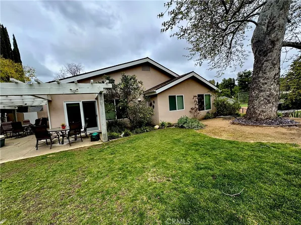 5500 Medea Valley Dr, Agoura Hills, CA 91301