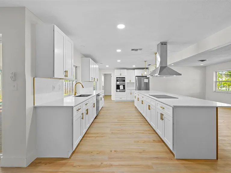 5700 Bayou Grande Blvd NE — Photo 18