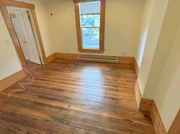 702 Progress St, 702 Progress St NE #1, Blacksburg, VA 24060