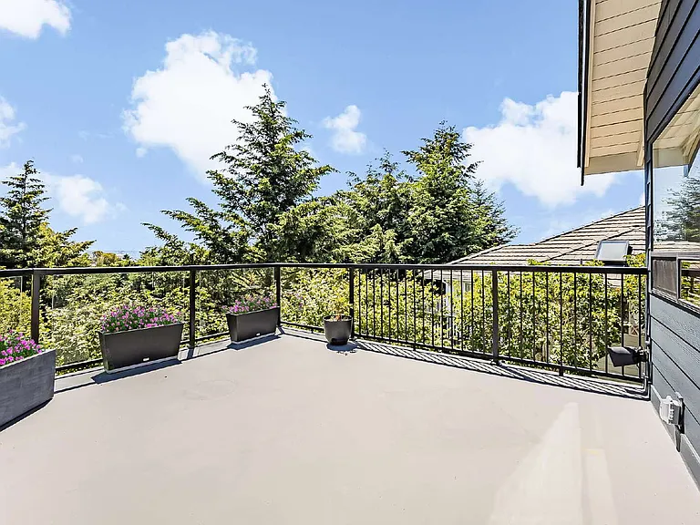 4634 Lighthouse Dr NE — Photo 22