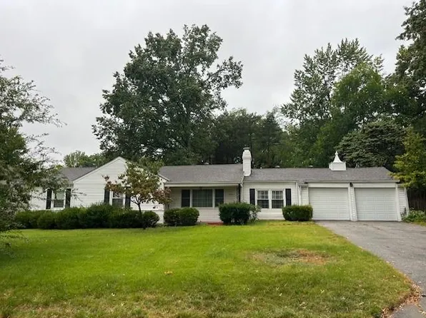 5942 Lockton Ln, Fairway, KS 66205
