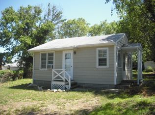 1135 Whitney Rd, Junction City, KS 66441