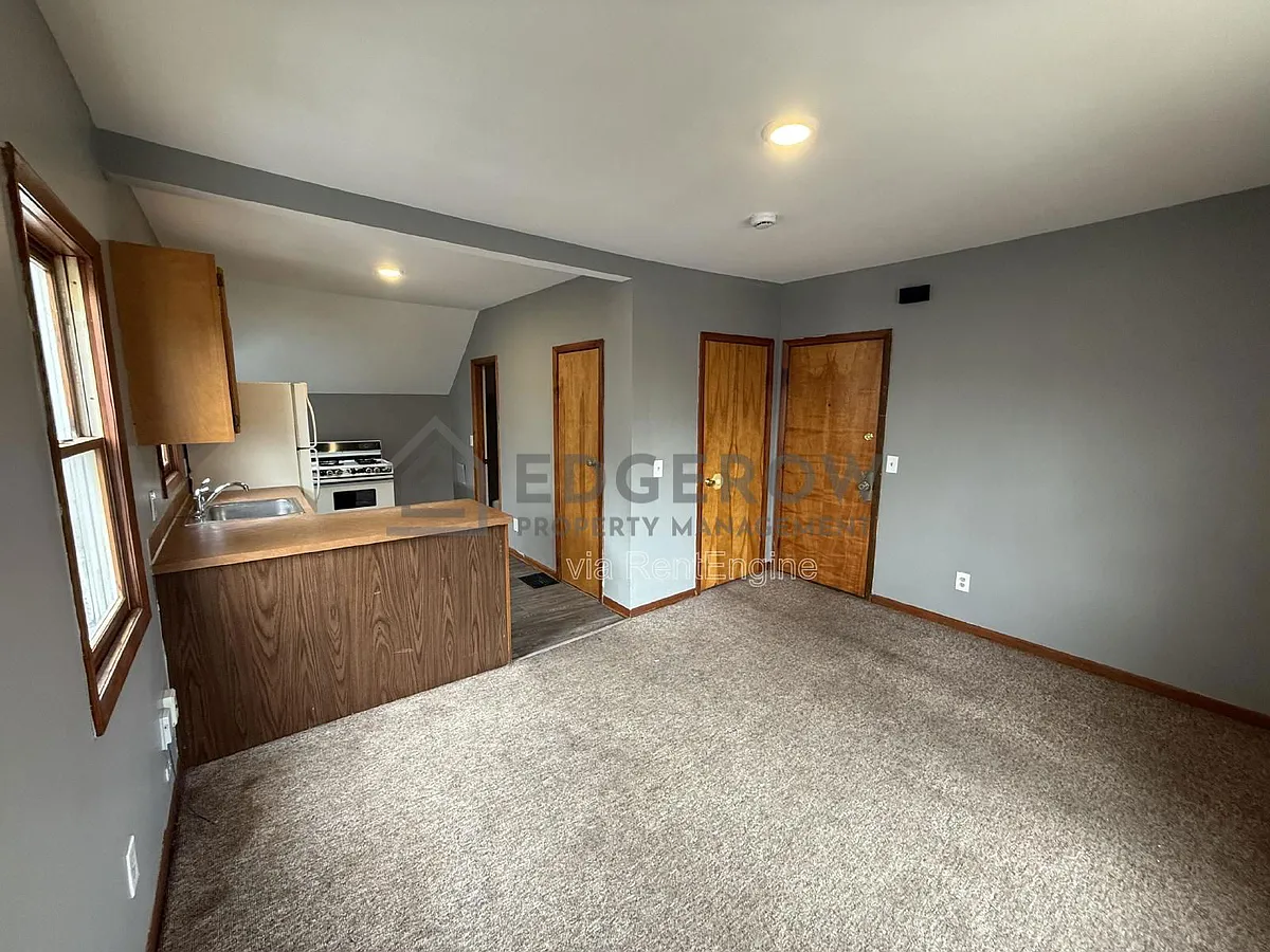 Building Photo - 1354 Wealthy St SE #C