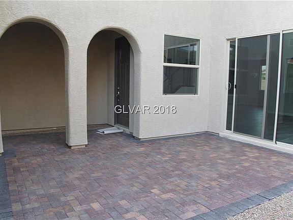 3rd image of 943 Whitworth Ave