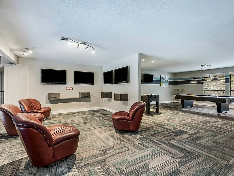 Sanford Landing Apartments — Photo 14