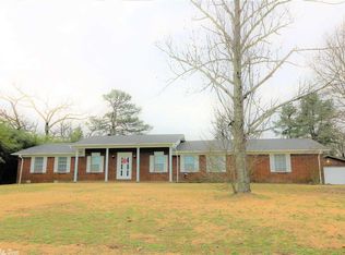 420 Shady Heights Rd, Hot Springs, AR 71901