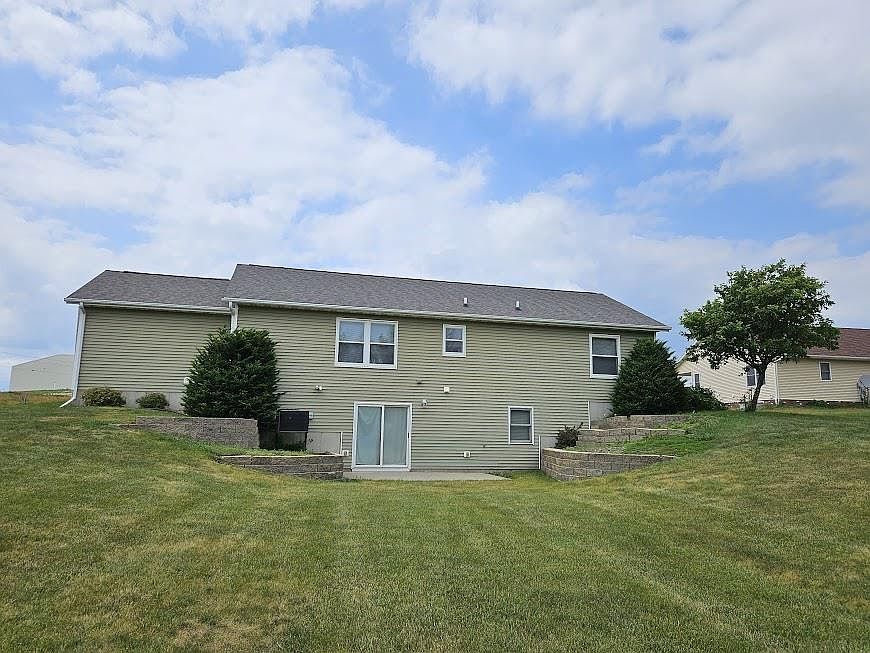 203 Meier Ct, Garnavillo, IA 52049 Zillow