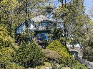 55 Lakeside Dr, Larchmont, NY 10538